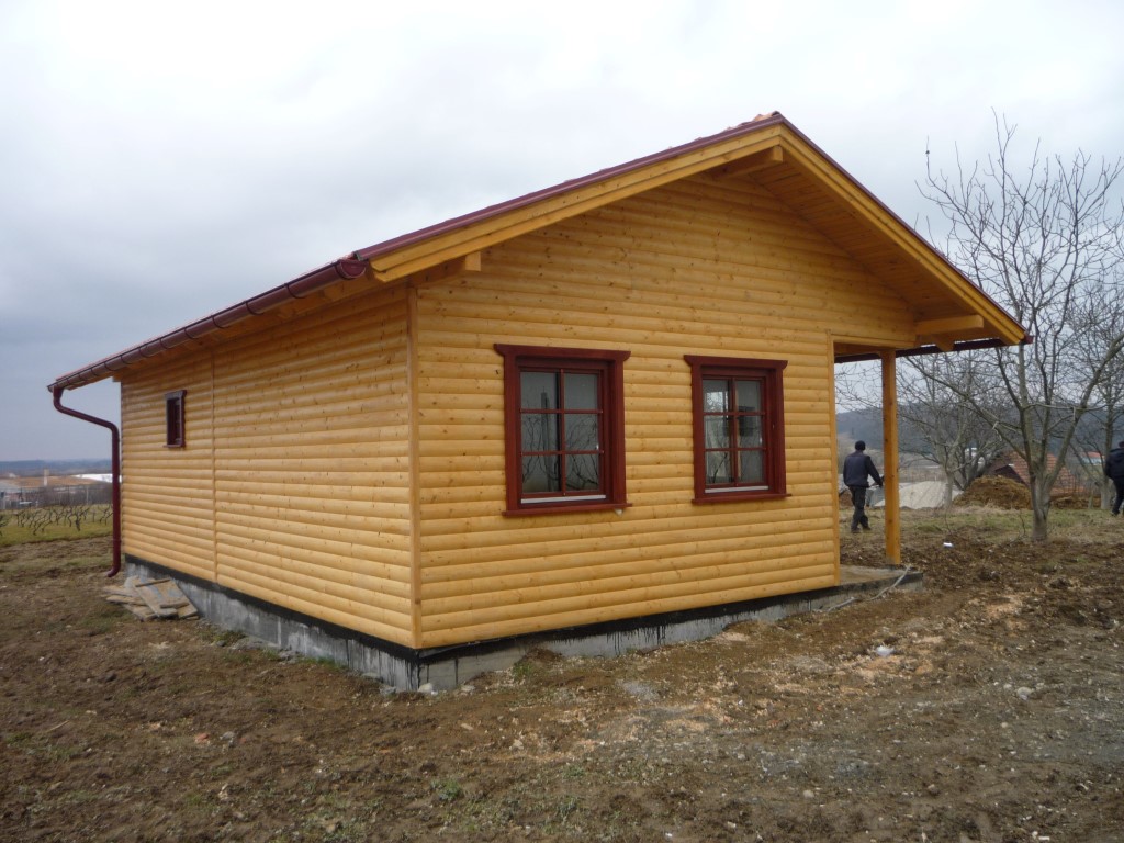 Velika montažna hiža (13).JPG