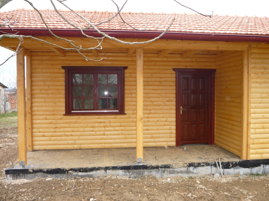 Velika montažna hiža (18).JPG